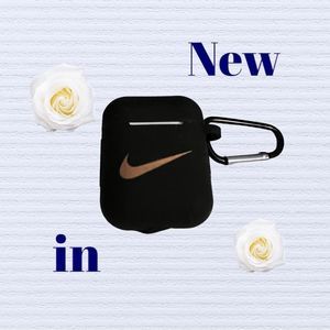 Brand New Nike AirPods 1 & 2  Black Gold Excellent Condition